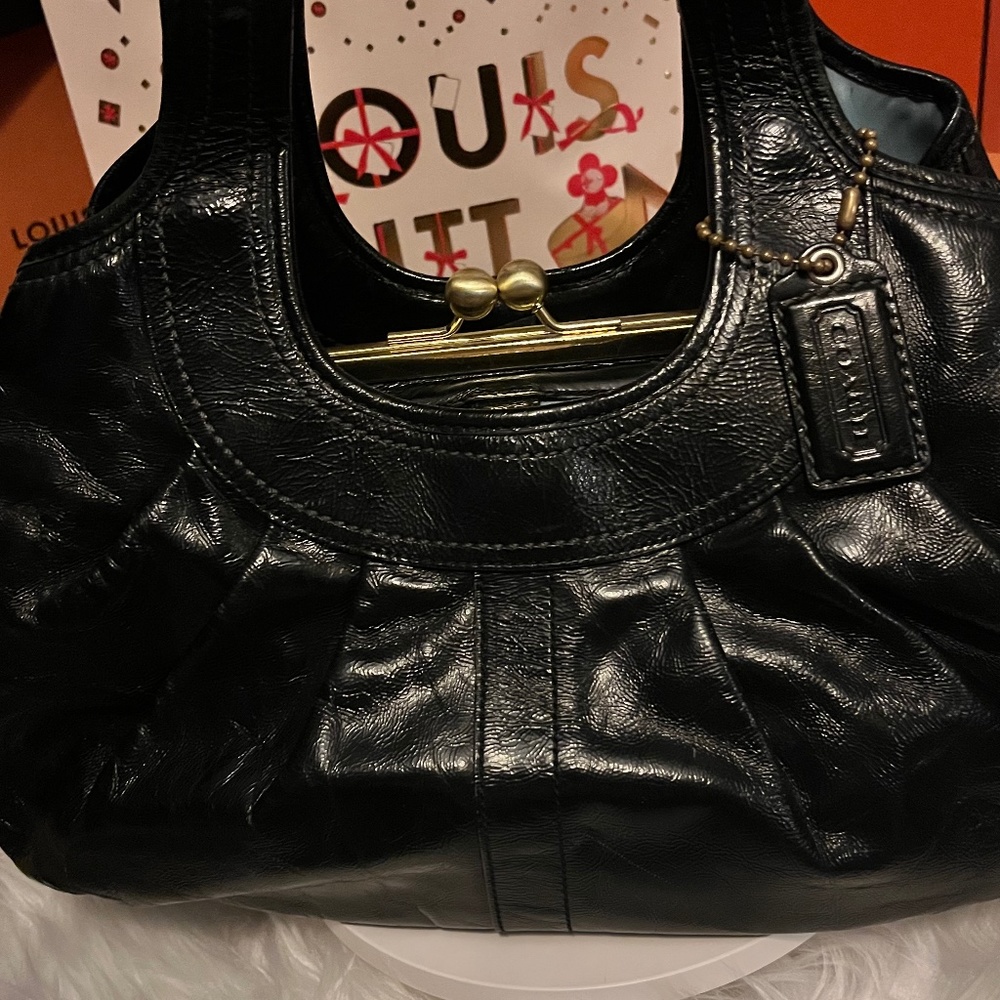 🌺Authentic Coach Black Leather Bag.
